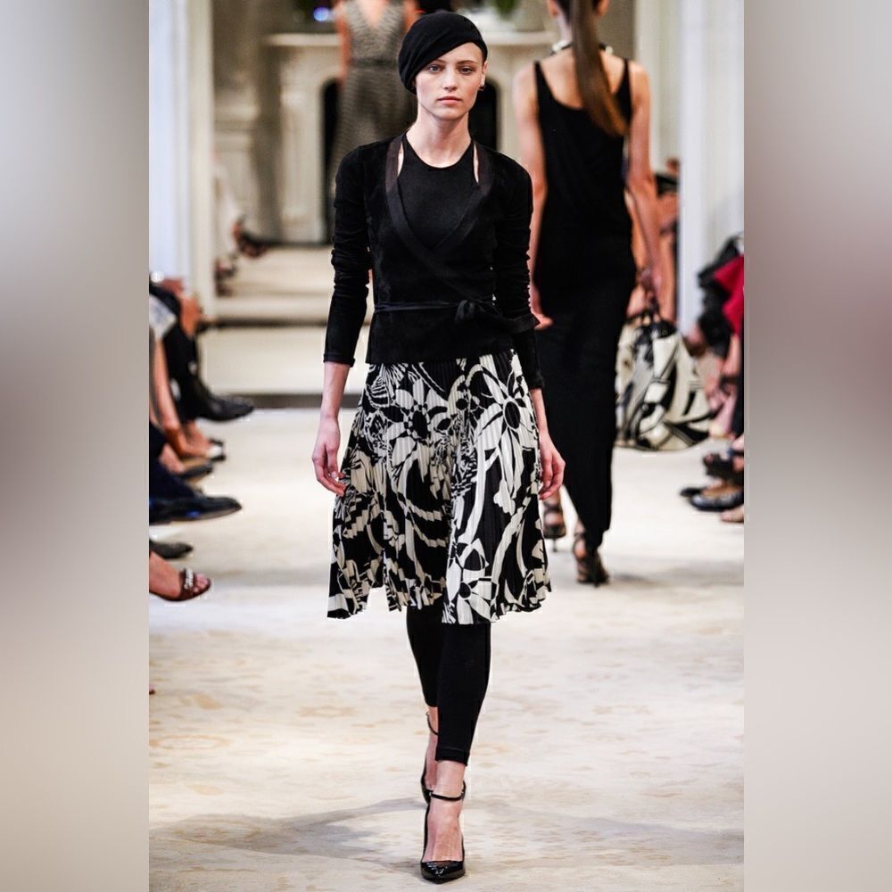 Ralph Lauren Black & Ivory Art Deco Abstract Auto Pattern Silk Pencil Skirt - Picture 15 of 16